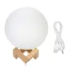 14 cm de diamètre PLA USB rechargeable impression 3D lumière de lune 3 couleurs réglable capteur tactile contrôle Luna lampe de nuit décor de chambre avec S en bois