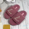 2022 Designer Hausschuhe Mode Frau Slipper Winter Flauschige Brief Sandalen Warme Bequeme Rutschen Fuzzy Mädchen Sandale Größe 35-42