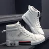Spring New Men Ment Top Sneakers Moda Causal White Black Shoes Lace Up Student Shoes