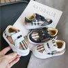 Kids Schoenen Casual Jongens Meisjes Mode Sneakers Peuter Leren Trainers Sportschoenen Zwart Wit Eru Maat 21-30