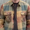 Mannen Casual Shirts Klepzakken Turn-down Kraag Mannen Vest Shirt Lange Mouwen Plaid Print Knoppen Down Jas Bovenkleding