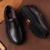 حذاء اللباس New2022 حديثا الرجال جلد طبيعي الحجم 38-46 رئيس لينة المضادة للانزلاق القيادة الرجل الربيع الأعمال 220223