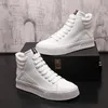 High-top Fashion Men Business Scarpe da sposa Designer di lusso Tennis Stivali in pelle maschile traspiranti bianchi Scarpe da ginnastica Skateboard Trend Tides Walking Sneakers