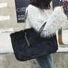 Fausse fourrure grande capacité léopard sac à bandoulière femmes 2020 hiver en peluche sac à bandoulière dames chaud sac à main fille