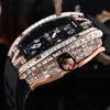 Montres pour hommes Top qualité bande de caoutchouc coloré en acier inoxydable boîtier en diamant glacé hommes montre mouvement à quartz étanche Orologio Di Lusso