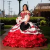 Red Organza Ruffles Spódnica Suknia Balowa Quinceanera Dress Off The Ramię Crost Back Prom Party Suknie Vestidos de Quinceañera Con