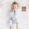 / SET Handmade Baby Milestone Карты Квадрат Выгравированные Деревянные Младенцы Купальники Новорожденный Календарь Фото Аксессуары LJ201105