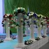 Decoración de fiesta Columna romana blanca con rosa Lily Flower Conjuntos plomo Cited Aisle Corredores Pilar para la celebración de la boda