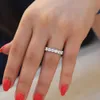 1.2ctw 3.5mm DF Round Cut EngagementWedding Moissanite Lab Growd Diamond Band Ring Solid Äkta 9K Vit Guld för Kvinnor J0112