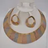 Pendientes, collar, alta calidad, juegos de joyas de oro de Dubái, pendientes y colgantes de 3 colores para señora, regalos de fiesta, conjunto de mujeres africanas