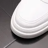 Autumn and Winter Men loafers skor lyxig designer vit tjock botten plattform lägenheter skateboard trending sneakers för gator webbkändis