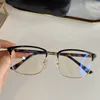 G0130 Montatura per occhiali di alta qualità nuova moda montatura per occhiali miope montatura retrò grande in grado di misurare le dimensioni delle lenti da vista 53-18-145 cm una scatola