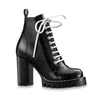 Lyxdesigner Kvinnor Stövlar Damer Ankel Boot Fashion Womens Autumn Winter High Heel Kort plattform Läder Toppkvalitetstövlar