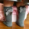 Принцесса ins 4 цвета Baby Girls Knee High Socks Симпатичные дети малыша назад или боковой большой лук хлопок середины носков девушек трубки носки