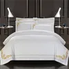 Chic Haftowane Duvet Cover Set 4/6 Sztuk White Hotel Pościel Zestaw King Queen Rozmiar Luksusowy Miękki Pościel Pościel Poszewka Shams T200706