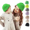 M418 Baby Kids Mother Knitted Hat 2pcs / Set Solid Färg Småbarn Barn Huvudbonader Vuxen Mössa Kepsar