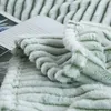 Bonenjoy filtar för sängar grön randig varm pläd soffa för vinter couverture Polaire Coral fleece säng täcke flannel filt LJ201127
