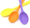 Cuillère en silicone de qualité alimentaire La cuillère intégrée en silicone Cuillères multicolores de grande taille Mélangeur à biscuits créatif Cuillère à beurre DH8678