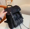 дизайнер Нейлон Backapck Мужчины Женщины Мода Большой Ретро Сумка Drawstring Сумки Студенты Школьная Сумка Дорожная сумка Рюкзак