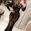 2021 Arabia Black Prom Klänningar Mermaid Långärmade Snören Appliqued Sexig Formell Kvällstorkar Sweep Train Special Occasion Party Dress Al8460