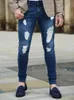 Jeans skinny da uomo Pantaloni Casual da uomo strappati Slim Biker Sweatpant Sexy Hole Outwears Pantaloni da uomo Hip-Hop Jeans da jogging C1123