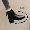 Hot Koop-Lady Laarzen Vrouwen Schoenen Herfst Laarzen-Vrouwen Winter Schoeisel Luxe Designer Ronde Neus 2020 Rubber fashion Mid Calf Rock