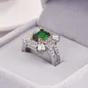 2022 Mode Personliga Smycken 925 Sterling Silver Princess Cut Emerald Party Women Wedding Ring Lover Party Present Toppkvalitet Tillverkare Partihandel