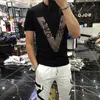 남성 Tshirts mens tshirts 새로운 머서 리화면 Vpattern 라인톤 디자이너 남성 슬림 캐주얼 티 블랙 흰색 패션 트렌드 짧은 슬리브 탑 의류 m4xl la3