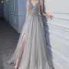 Sexig djup v-hals sida split lång aftonklänning 2022 ny ankomster Baklösa sparkly High Slit See Through Abendkleider Lang Prom Dress