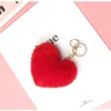 Hjärtformad plysch Keychain 8cm Kvinnor Ryggsäck Hänge Dekoration Kärlek Bil Nyckelring Ring Hänge Valentine Day Girl Present KKA2581