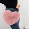 Borsa da donna alla moda Borse a forma di cuore Borse a tracolla in pelliccia sintetica Kawaii carina Borsa a portafoglio Borsa a tracolla a catena in peluche Borsa da donna