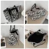 Einkaufstaschen Retro Leopard Zebra Tier Druck Frauen Handtaschen Tassle Dame Große Kapazität Casual Tote Schulter Pu Leder 220310