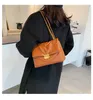 Дизайнер- Сумки Кошельки Держатель карты Crossbody Сумка Новые дизайнеры Женщины Сумки Мода Популярная сумка на плечо