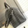 Unisex Fashion Casual Designe Luxury Travel Bag Duffel Bags Totes Boston Handväska Cross Body Messenger Väskor axelväskor Högkvalitativ topp 5A M45392 Purse Pouch