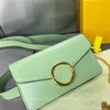 Utomhus 5 färger Candy Color Damer Letter Messenger Bags Designer Lyx Klassisk Clutch Casual Söt och söt