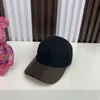 Moda Erkek Tasarımcı Caps Mektup Basılı Yüksek Kaliteli Deri Ön Kadınlar Snapbacks Dome Casual Beyzbol Kapağı Hızlı Gemi8949299