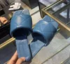 2022 vrouwen sandalen gevoerde sandalen banket schoenen zomer lederen slippers multicolor platte hak maat 35-42