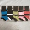 Nuovi calzini neri di design Calzini corti in cotone per adulti Sport Adolescenti Calzini da donna per ragazze New Sytle