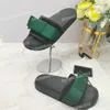 Klassieke Dames Mens Zomer Strand Slippers Sliders Slippers Mannelijke Rubber Vlakke Bloemen Borduurwerk Casual Italië Slippers Schuifregelaars