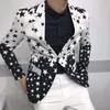 2023 Star Print Slim Fit Suit Jacket Brand New Male Club Stage Blazer Man 형식 웨딩 슈트 댄스 파티 블레이저 의상 homme240m