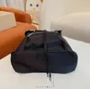 дизайнер Нейлон Backapck Мужчины Женщины Мода Большой Ретро Сумка Drawstring Сумки Студенты Школьная Сумка Дорожная сумка Рюкзак