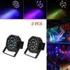 Новый дизайн 30W 18-RGB светодиодный автоматический / голосовой контроль DMX512 Высокая яркости Мини-сценическая лампа (AC 110-240V) Черная * 2 вечеринка движущихся головки