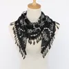 Mode dames Coiffe dentelle Dentelle fleur Décoration Tempéramament Triangle Écharpe Casual Sweet Style Scarf Scarf Tassel Accessoires