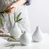 Modern White Ceramic Porcelain Flower Vase For Bathroom Office Tabletop Home Decoration Handmade Small Geometric Vase Filler LJ201208