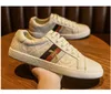 2021 autumn winter new European station small white shoes men casual shoes through flat lsneakers running shoe