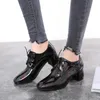 Qualité printemps cuir verni femmes talons pompes chaussure Sexy bloc talons Oxford chaussures pour femmes mode à lacets chaussures de fête Woman1