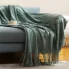 Coperta coperta Coperta da letto Coperta da divano Asciugamano da giro Coperta di lana nordica Pisolino da ufficio invernale Divano da lavoro a maglia