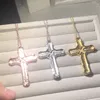 럭셔리 18K 로즈 골드 절묘한 성경 예수 교차 펜던트 목걸이 여성을위한 남자 십자가 매력 시뮬레이션 다이아몬드 보석 세 가지 스타일
