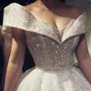 Abiti da sposa di lusso con paillettes glitterati per la sposa Abiti da sposa sexy con spalle scoperte Dubai Arabo Abiti da sposa principessa Vintage Plus 2576908