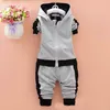 Toddler Baby Boys Girls Brand Tute Giacca sportiva per bambini + Pantaloni 2 pezzi / set Vestiti Set Tute per bambini